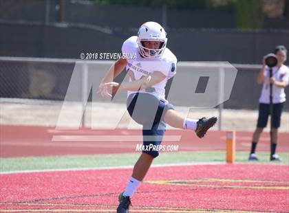 Thumbnail 2 in Eastside Catholic vs. Oaks Christian (Honor Bowl) photogallery.