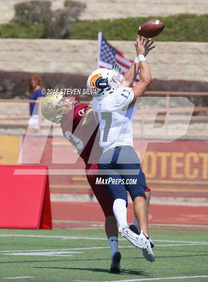 Thumbnail 3 in Eastside Catholic vs. Oaks Christian (Honor Bowl) photogallery.