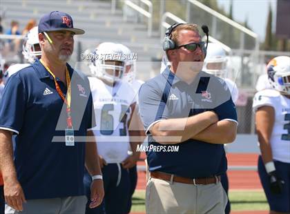 Thumbnail 2 in Eastside Catholic vs. Oaks Christian (Honor Bowl) photogallery.