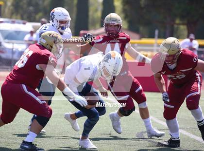 Thumbnail 1 in Eastside Catholic vs. Oaks Christian (Honor Bowl) photogallery.