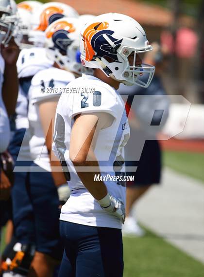 Thumbnail 2 in Eastside Catholic vs. Oaks Christian (Honor Bowl) photogallery.