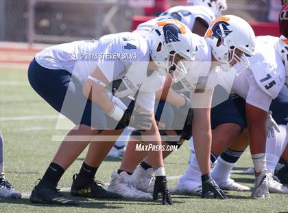 Thumbnail 1 in Eastside Catholic vs. Oaks Christian (Honor Bowl) photogallery.