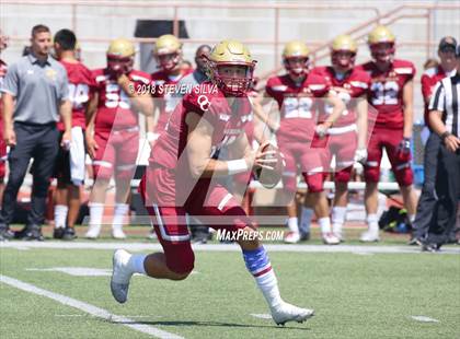 Thumbnail 1 in Eastside Catholic vs. Oaks Christian (Honor Bowl) photogallery.