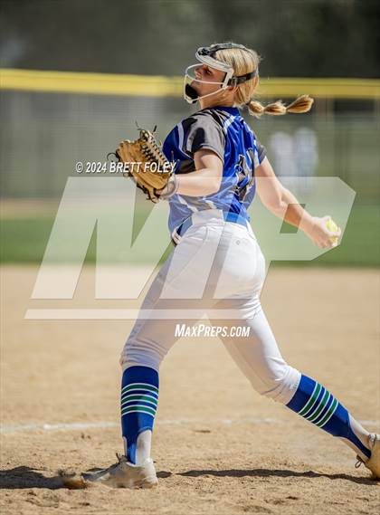 Thumbnail 1 in Blue Springs South @ Lincoln Northeast photogallery.