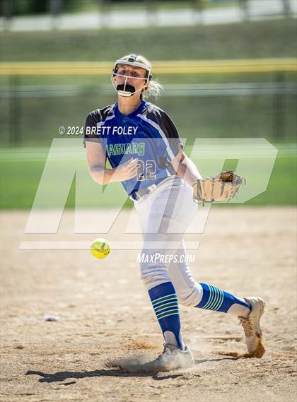 Thumbnail 2 in Blue Springs South @ Lincoln Northeast photogallery.