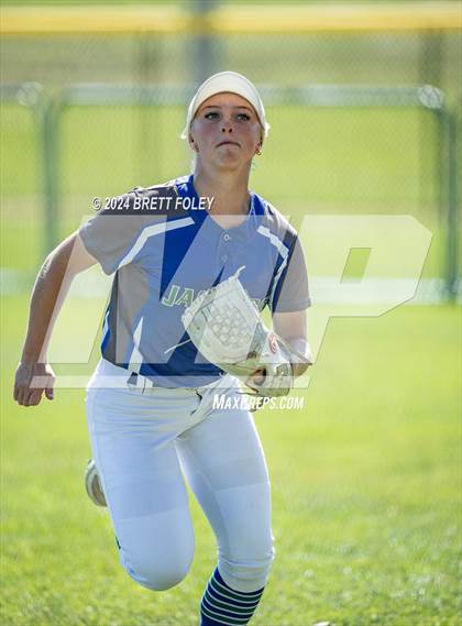 Thumbnail 1 in Blue Springs South @ Lincoln Northeast photogallery.