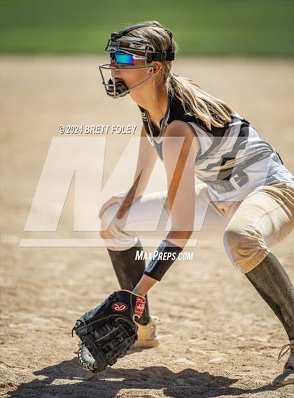 Thumbnail 3 in Blue Springs South @ Lincoln Northeast photogallery.