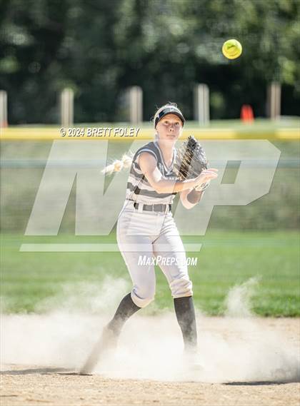Thumbnail 2 in Blue Springs South @ Lincoln Northeast photogallery.