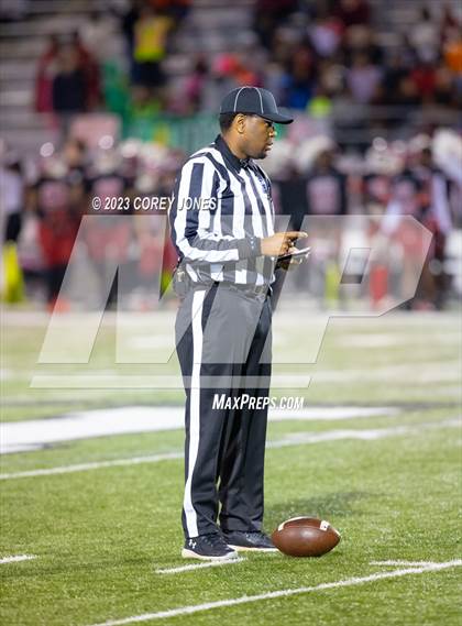 Thumbnail 3 in Creekside vs Warner Robins (GHSA 5A 3rd Round) photogallery.
