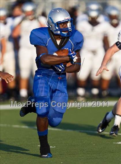 Thumbnail 1 in Nimitz @ North Crowley photogallery.