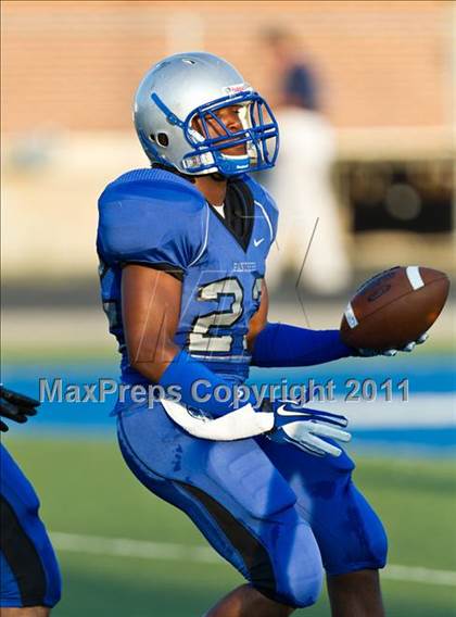 Thumbnail 2 in Nimitz @ North Crowley photogallery.