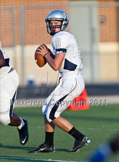 Thumbnail 1 in Nimitz @ North Crowley photogallery.