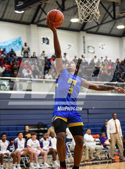 Thumbnail 2 in Washington vs Center (UIL 4A Reg III Semifinal) photogallery.