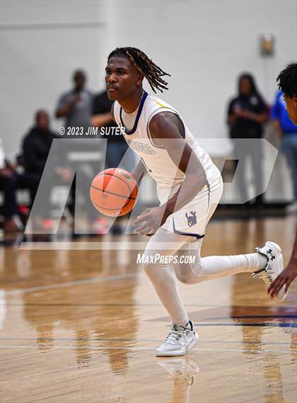 Thumbnail 3 in Washington vs Center (UIL 4A Reg III Semifinal) photogallery.