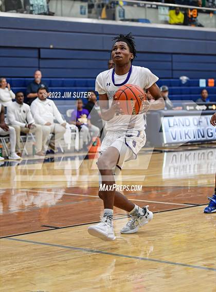 Thumbnail 3 in Washington vs Center (UIL 4A Reg III Semifinal) photogallery.