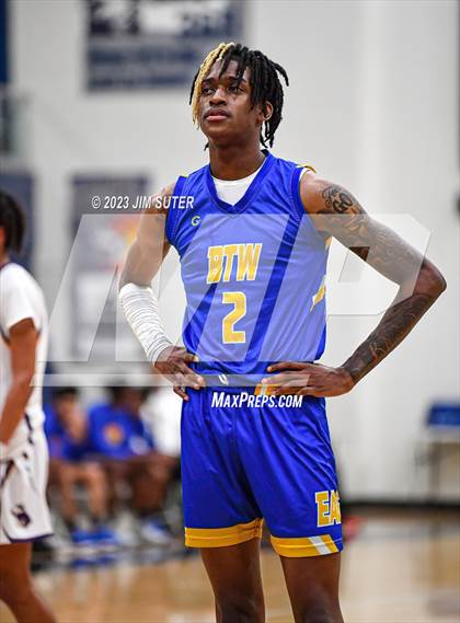 Thumbnail 2 in Washington vs Center (UIL 4A Reg III Semifinal) photogallery.