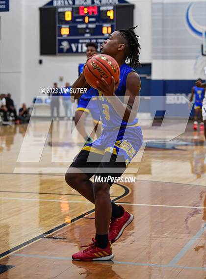 Thumbnail 1 in Washington vs Center (UIL 4A Reg III Semifinal) photogallery.