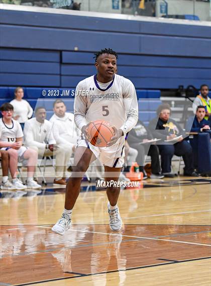Thumbnail 2 in Washington vs Center (UIL 4A Reg III Semifinal) photogallery.