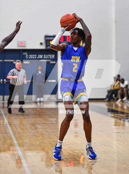 Thumbnail 2 in Washington vs Center (UIL 4A Reg III Semifinal) photogallery.