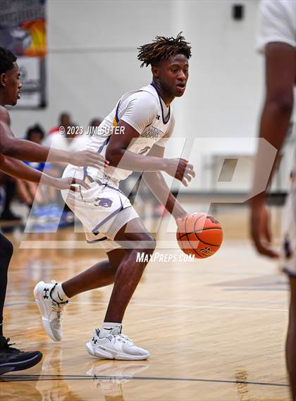 Thumbnail 2 in Washington vs Center (UIL 4A Reg III Semifinal) photogallery.
