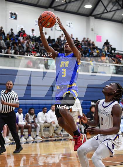 Thumbnail 1 in Washington vs Center (UIL 4A Reg III Semifinal) photogallery.