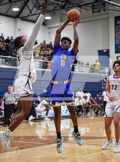 Thumbnail 2 in Washington vs Center (UIL 4A Reg III Semifinal) photogallery.