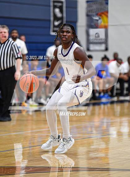 Thumbnail 2 in Washington vs Center (UIL 4A Reg III Semifinal) photogallery.