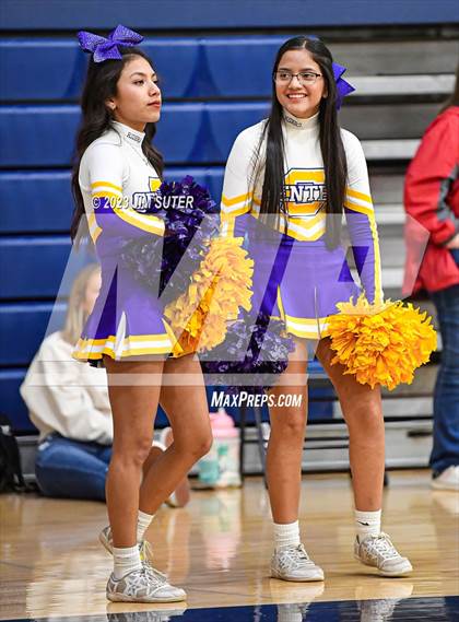 Thumbnail 3 in Washington vs Center (UIL 4A Reg III Semifinal) photogallery.