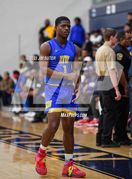 Thumbnail 1 in Washington vs Center (UIL 4A Reg III Semifinal) photogallery.