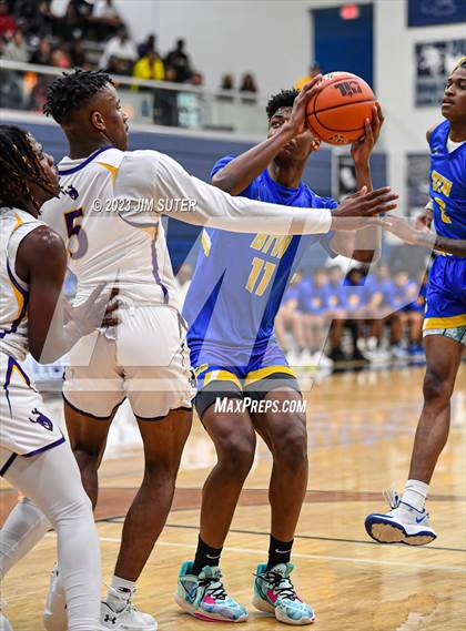 Thumbnail 1 in Washington vs Center (UIL 4A Reg III Semifinal) photogallery.