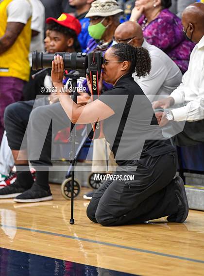 Thumbnail 3 in Washington vs Center (UIL 4A Reg III Semifinal) photogallery.