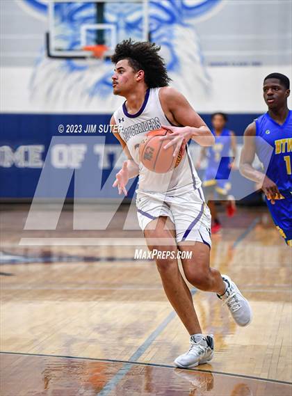 Thumbnail 1 in Washington vs Center (UIL 4A Reg III Semifinal) photogallery.