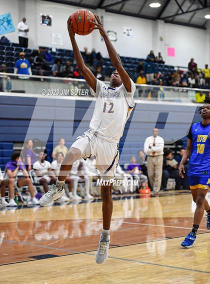 Thumbnail 3 in Washington vs Center (UIL 4A Reg III Semifinal) photogallery.