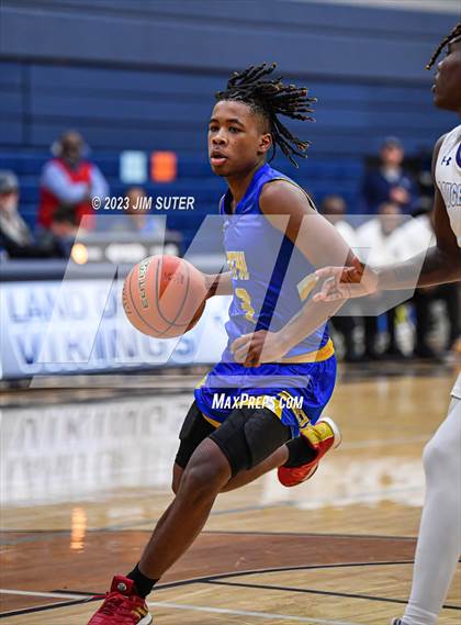 Thumbnail 2 in Washington vs Center (UIL 4A Reg III Semifinal) photogallery.