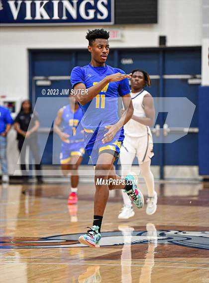 Thumbnail 1 in Washington vs Center (UIL 4A Reg III Semifinal) photogallery.