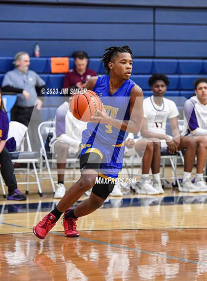 Thumbnail 1 in Washington vs Center (UIL 4A Reg III Semifinal) photogallery.