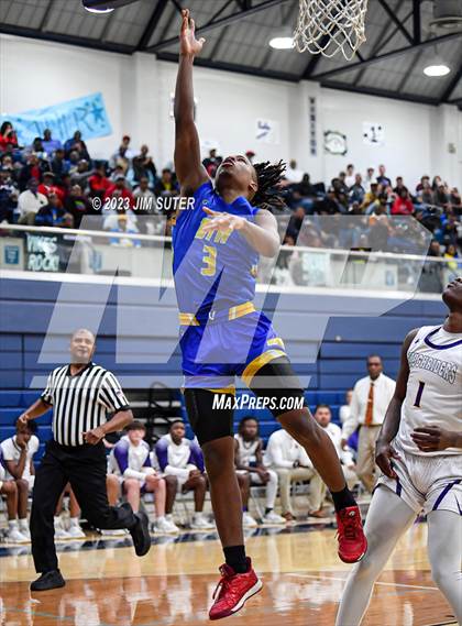 Thumbnail 3 in Washington vs Center (UIL 4A Reg III Semifinal) photogallery.