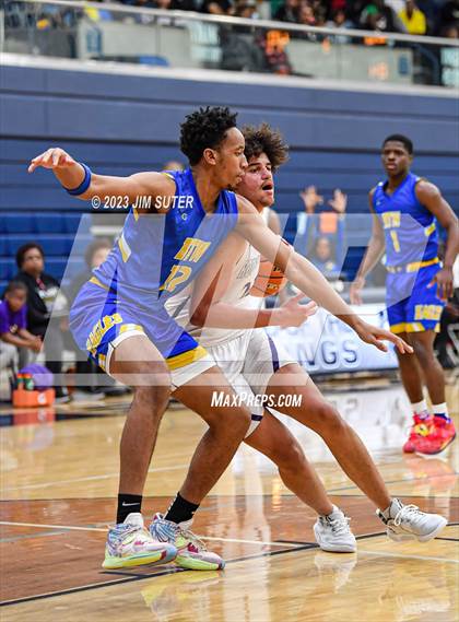 Thumbnail 3 in Washington vs Center (UIL 4A Reg III Semifinal) photogallery.