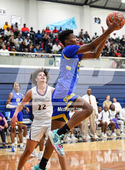 Thumbnail 1 in Washington vs Center (UIL 4A Reg III Semifinal) photogallery.