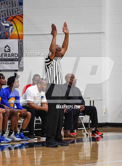 Thumbnail 2 in Washington vs Center (UIL 4A Reg III Semifinal) photogallery.