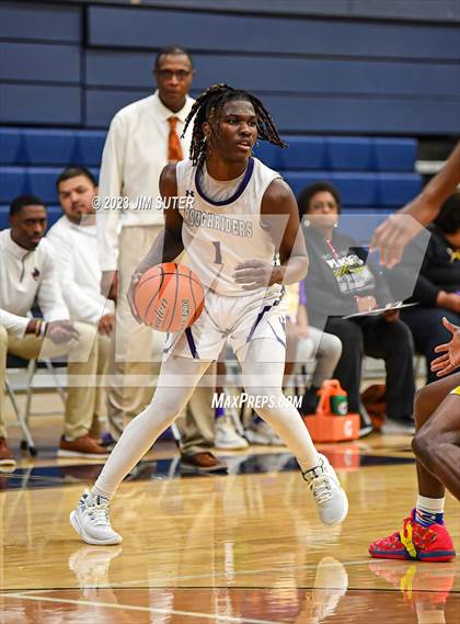 Thumbnail 2 in Washington vs Center (UIL 4A Reg III Semifinal) photogallery.
