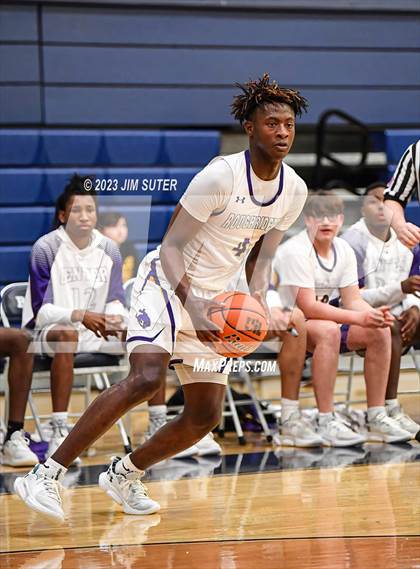 Thumbnail 2 in Washington vs Center (UIL 4A Reg III Semifinal) photogallery.