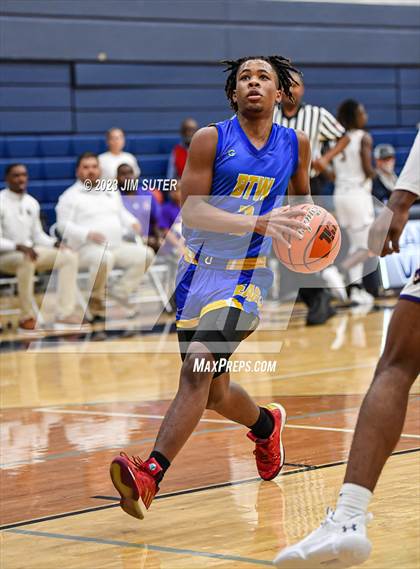 Thumbnail 1 in Washington vs Center (UIL 4A Reg III Semifinal) photogallery.
