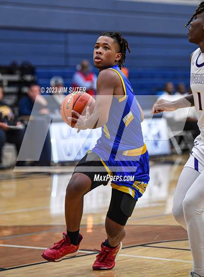 Thumbnail 3 in Washington vs Center (UIL 4A Reg III Semifinal) photogallery.