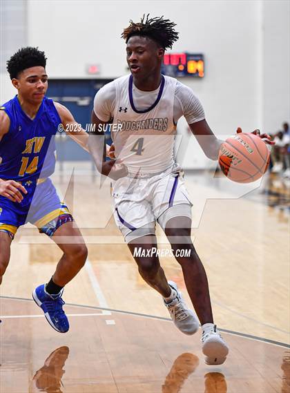 Thumbnail 2 in Washington vs Center (UIL 4A Reg III Semifinal) photogallery.