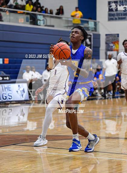 Thumbnail 1 in Washington vs Center (UIL 4A Reg III Semifinal) photogallery.