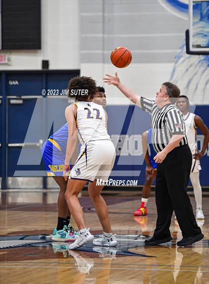 Thumbnail 2 in Washington vs Center (UIL 4A Reg III Semifinal) photogallery.