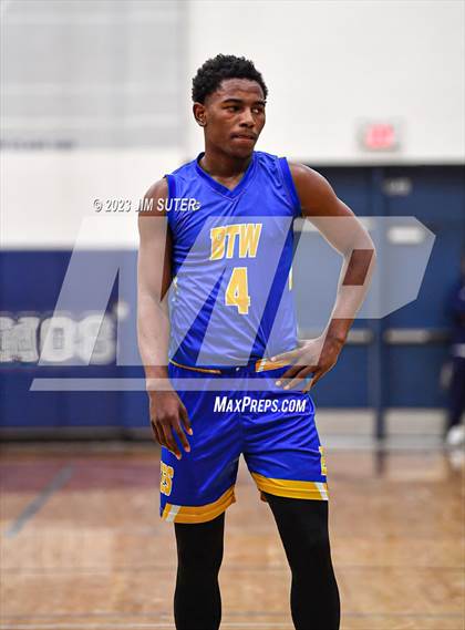 Thumbnail 3 in Washington vs Center (UIL 4A Reg III Semifinal) photogallery.