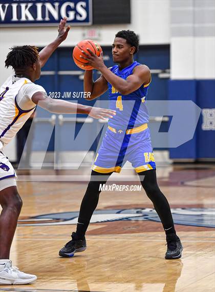 Thumbnail 1 in Washington vs Center (UIL 4A Reg III Semifinal) photogallery.