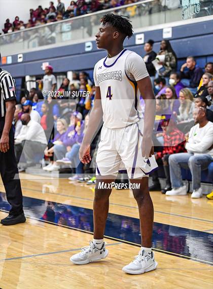 Thumbnail 2 in Washington vs Center (UIL 4A Reg III Semifinal) photogallery.